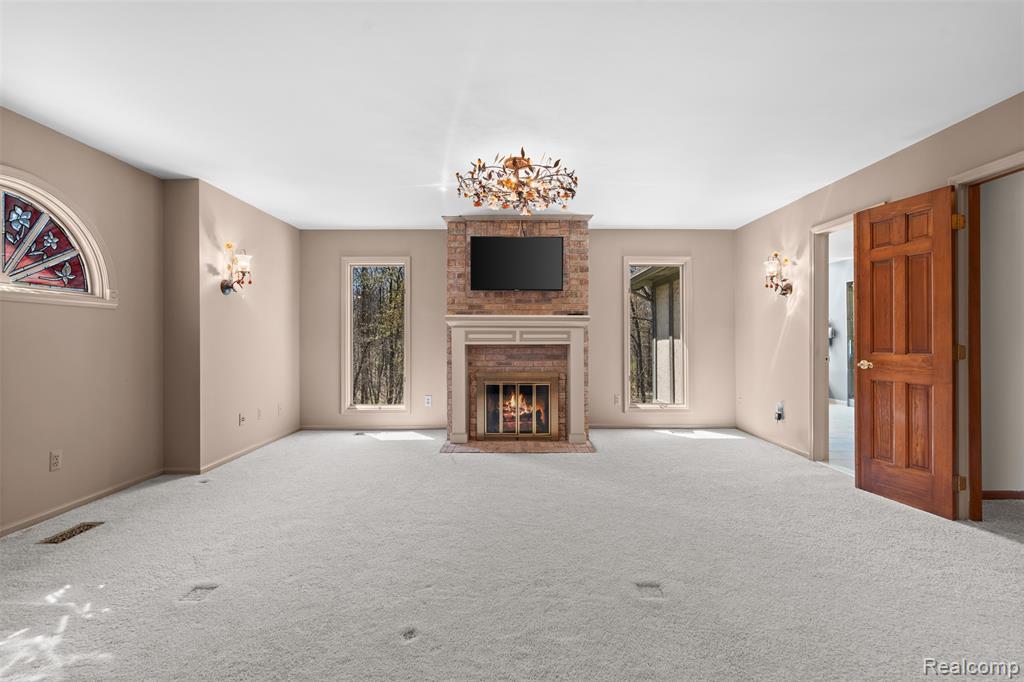 561 Valley Drive, Milford, MI 48381 — Photo 36
