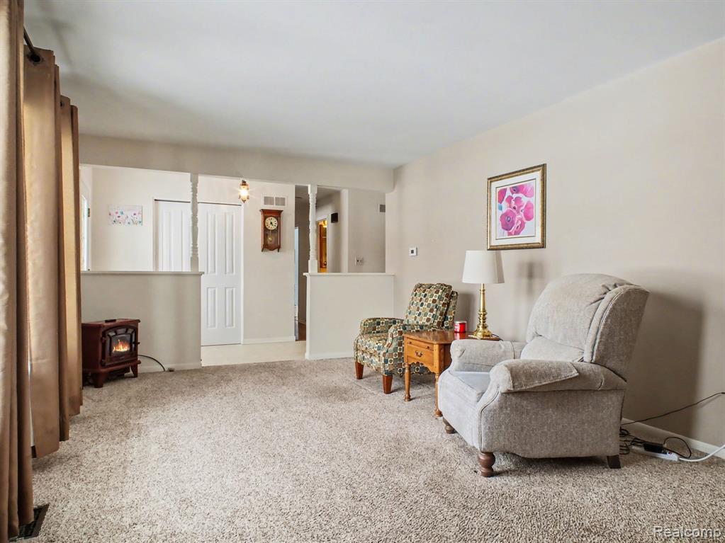3230 Woodvalley Drive, Flushing, MI 48433 — Photo 5