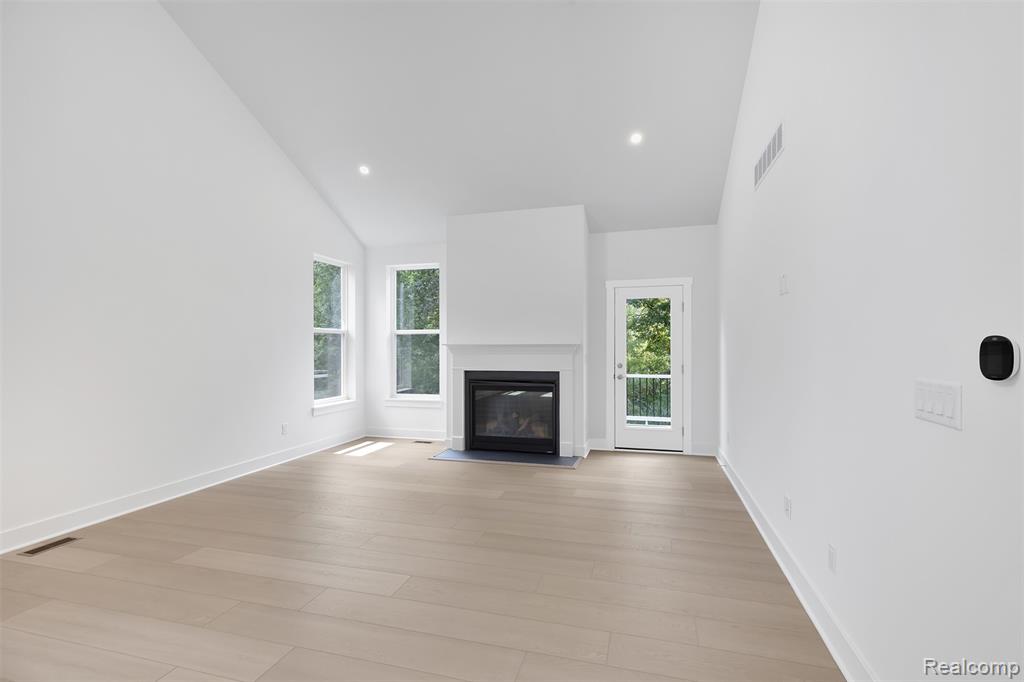 5342 TRAIL VISTA Drive, West Bloomfield, MI 48323 — Photo 15