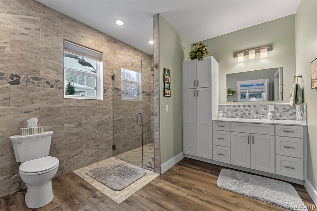 5463 Lone Beech Drive, Traverse City, MI 49685 — Photo 28