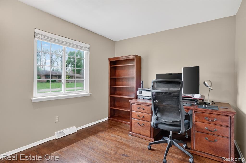 2802 Costa Mesa Road, Waterford, MI 48329 — Photo 19