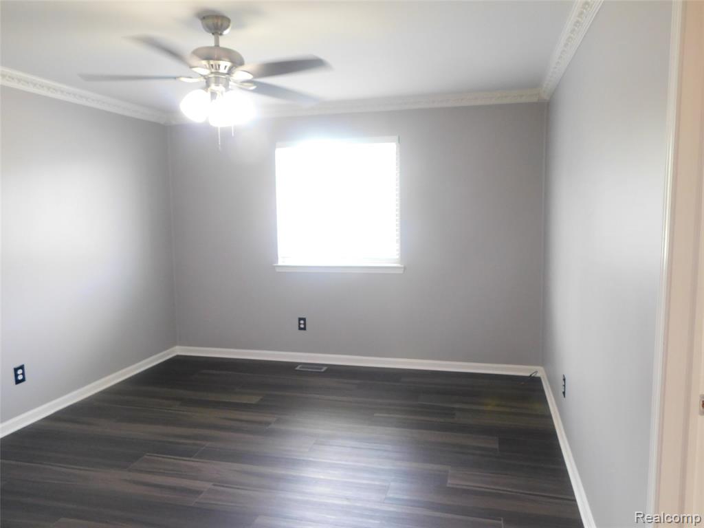 52025 HICKORY Drive, Chesterfield, MI 48047 — Photo 30
