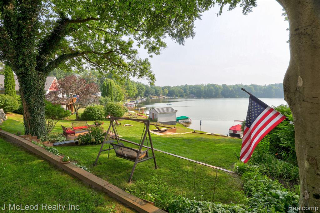 6287 San Vito Drive, Otter Lake, MI 48464 — Photo 43