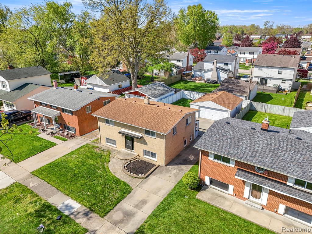 30022 White Street, Rockwood, MI — Photo 5