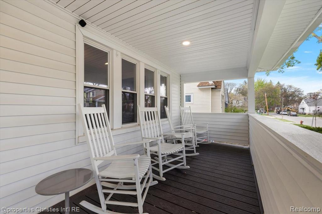 917 Maplegrove Avenue, Royal Oak, MI 48067 — Photo 7