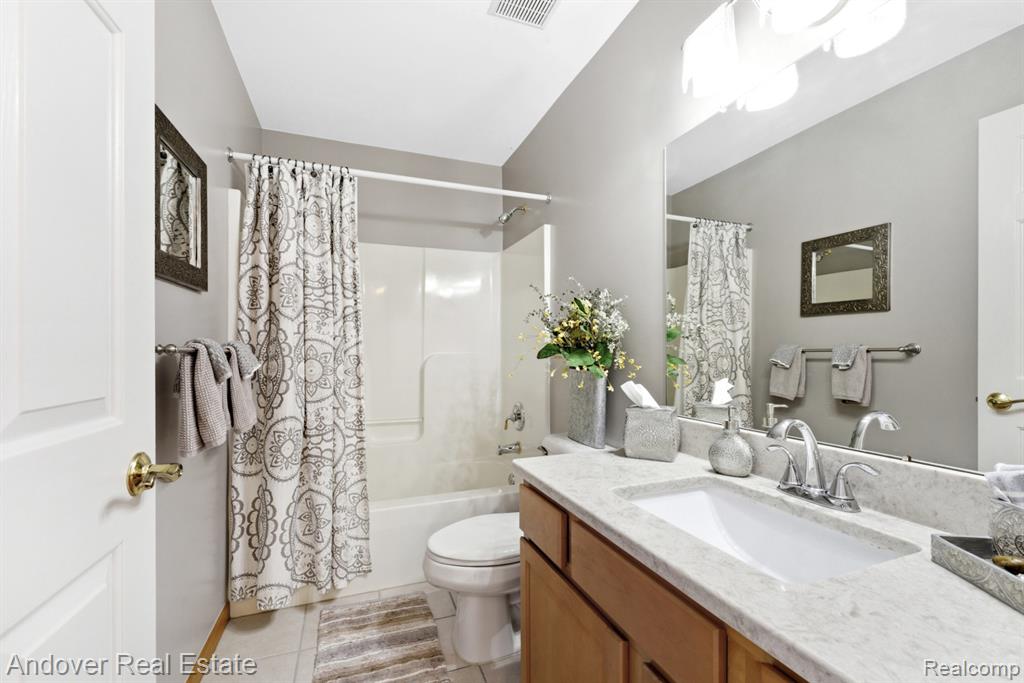 23714 N Park Drive, New Boston, MI 48164 — Photo 24