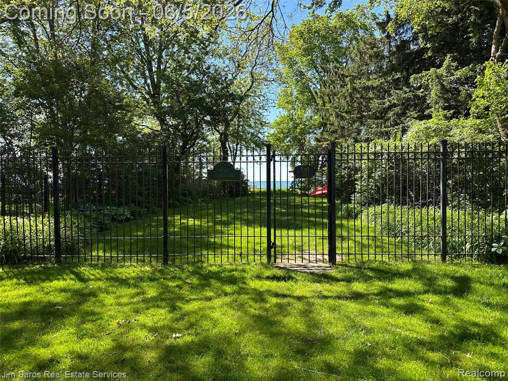 910 Edgemont Park, Grosse Pointe, MI 48230 — Photo 51