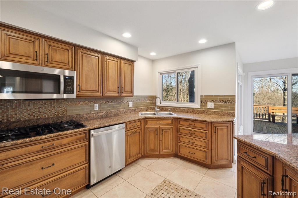 5363 HIGH COURT Way, West Bloomfield, MI 48323 — Photo 12