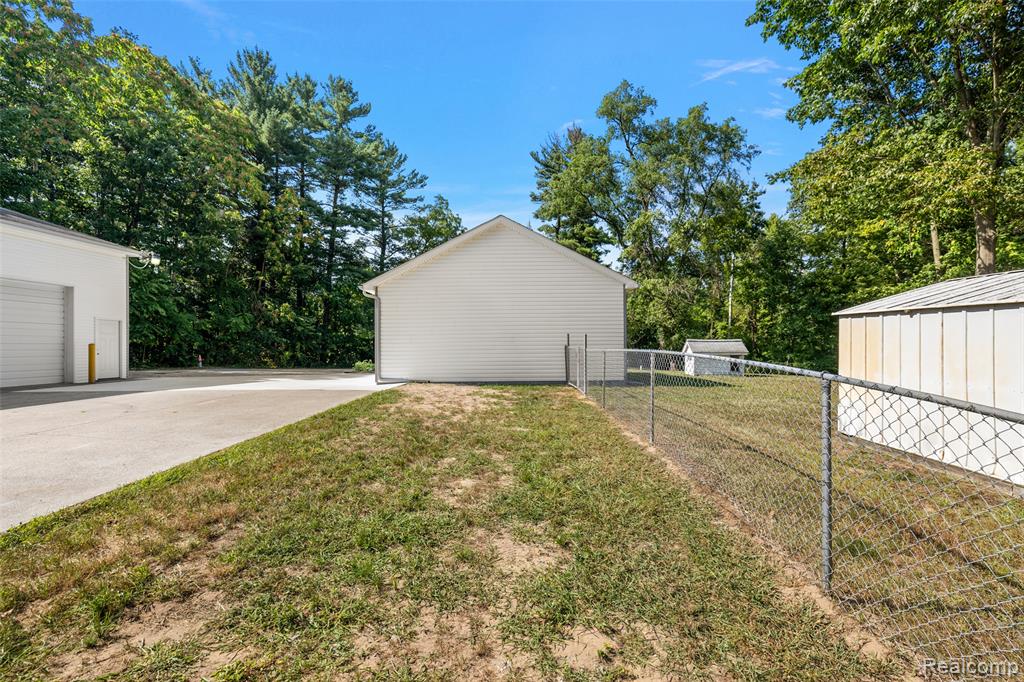 5771 Gratiot Avenue, St. Clair, MI 48079 — Photo 22