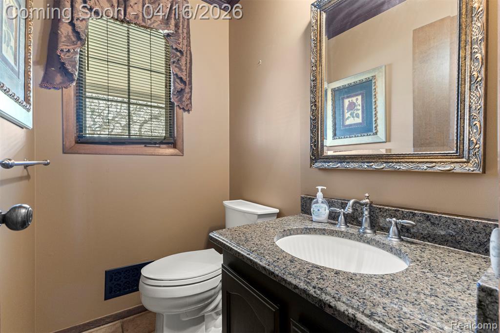6482 Denton Court, Troy, MI 48098 — Photo 17