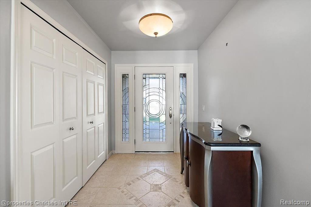 7716 MAPLE Drive, Westland, MI — Photo 15
