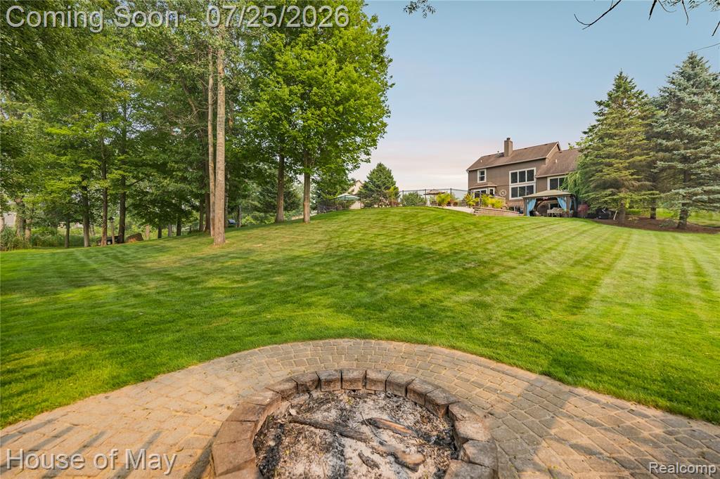2082 Sandlewood Drive, White Lake, MI 48383 — Photo 32