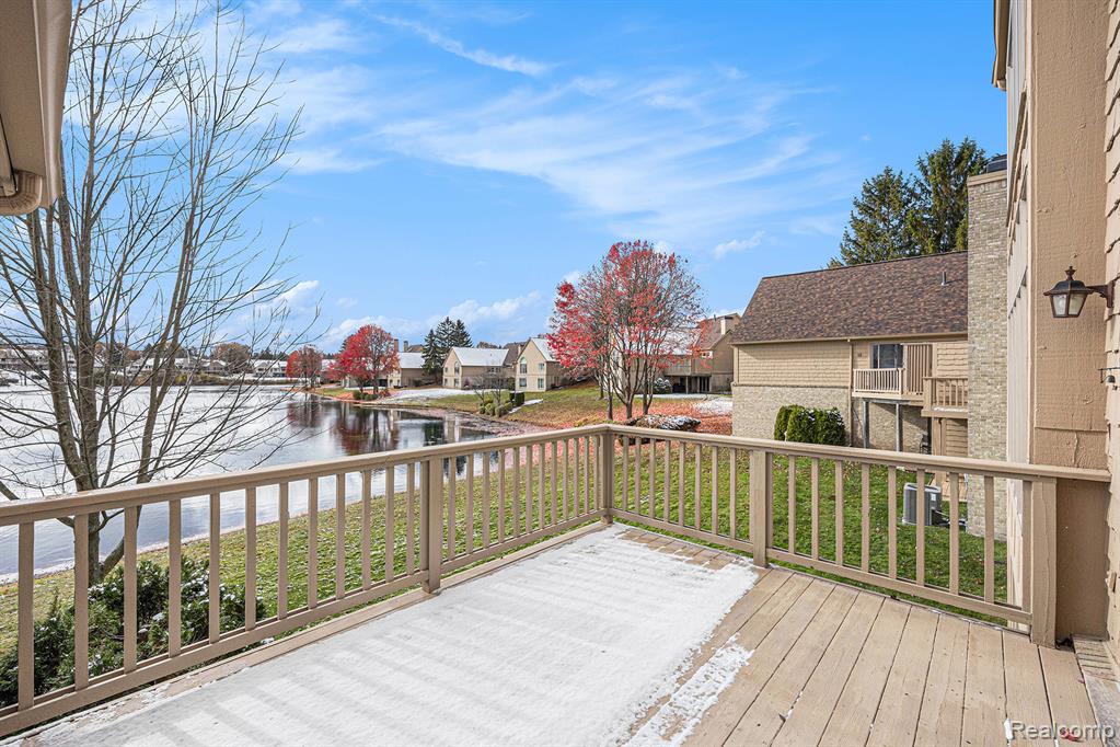 584 Cambridge Way, Bloomfield Hills, MI 48304 — Photo 34