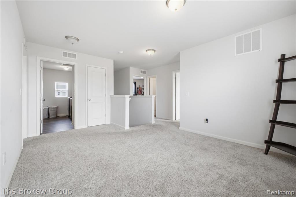 2222 Champion Drive, Burton, MI 48519 — Photo 29