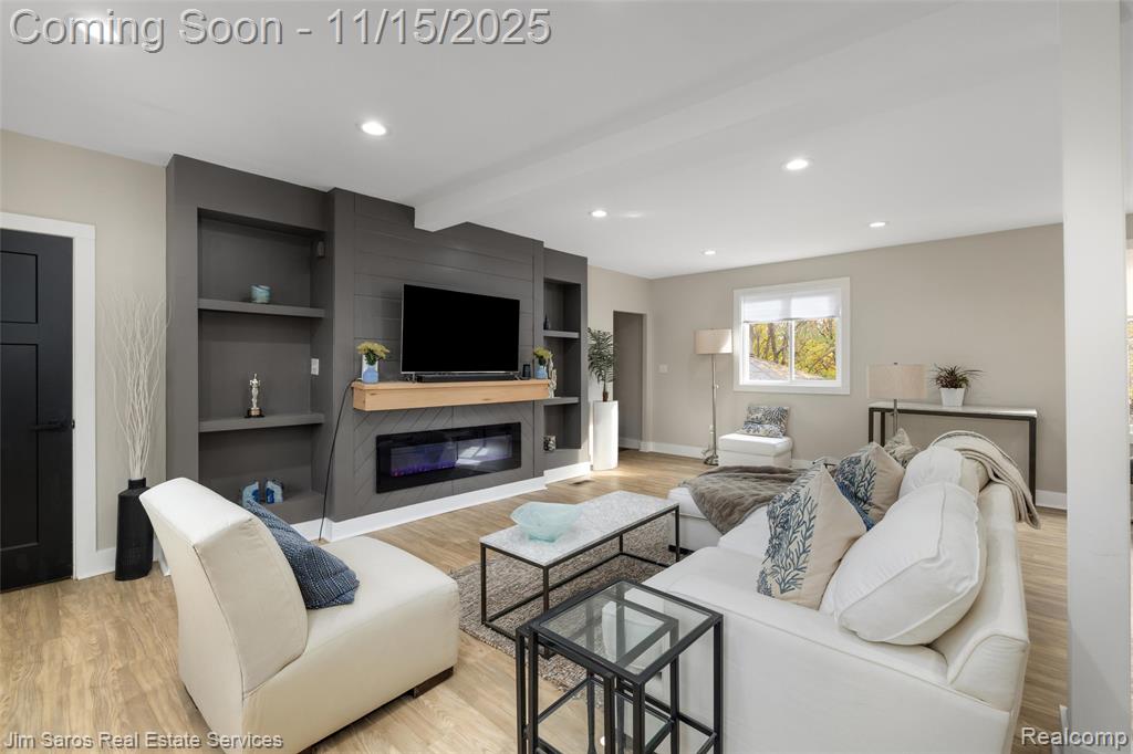 2462 Townsend Street, Detroit, MI 48214 — Photo 12