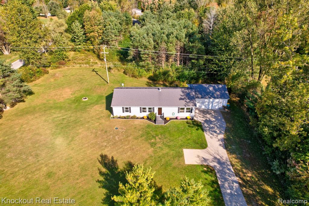 6977 Rathbun Road, Birch Run, MI 48415 — Photo 45