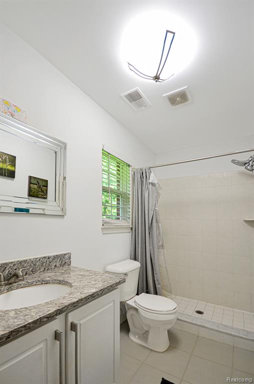 8425 Williamstown Drive, Shelby Twp, MI 48316 — Photo 14