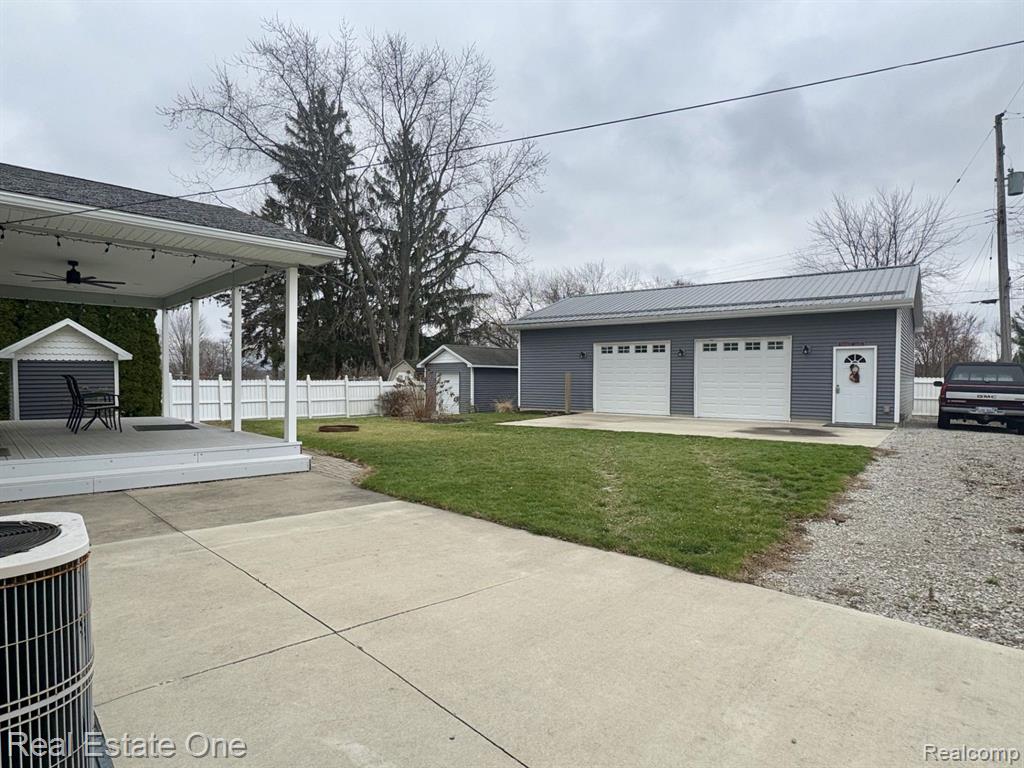 7075 YARMY Drive, Swartz Creek, MI 48473 — Photo 4