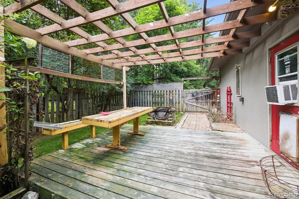 4851 Fox Chapel Drive, Dryden, MI 48428 — Photo 39