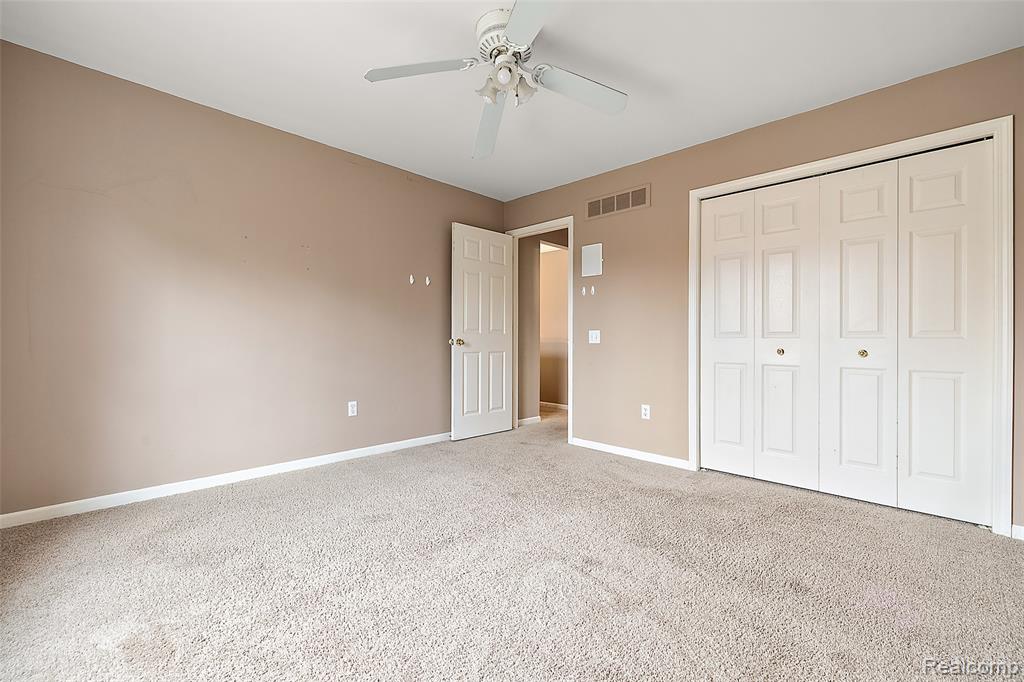 5699 Applegrove Drive, West Bloomfield, MI 48324 — Photo 29