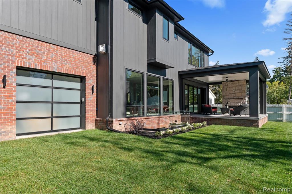 684 Madison Street, Birmingham, MI 48009 — Photo 49
