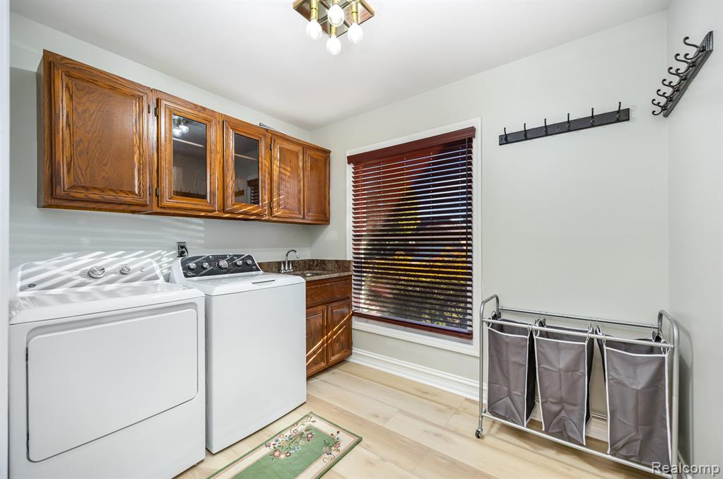 53005 Gregory Drive, Macomb, MI 48042 — Photo 19