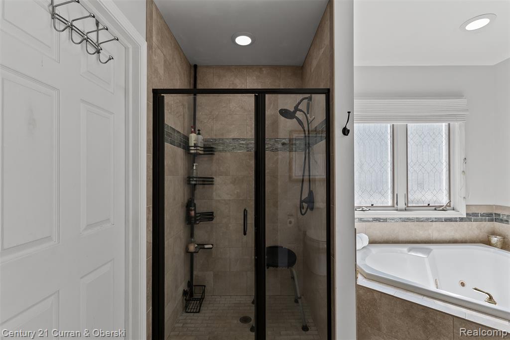 9298 Anacapa Bay Drive, Pinckney, MI 48169 — Photo 27
