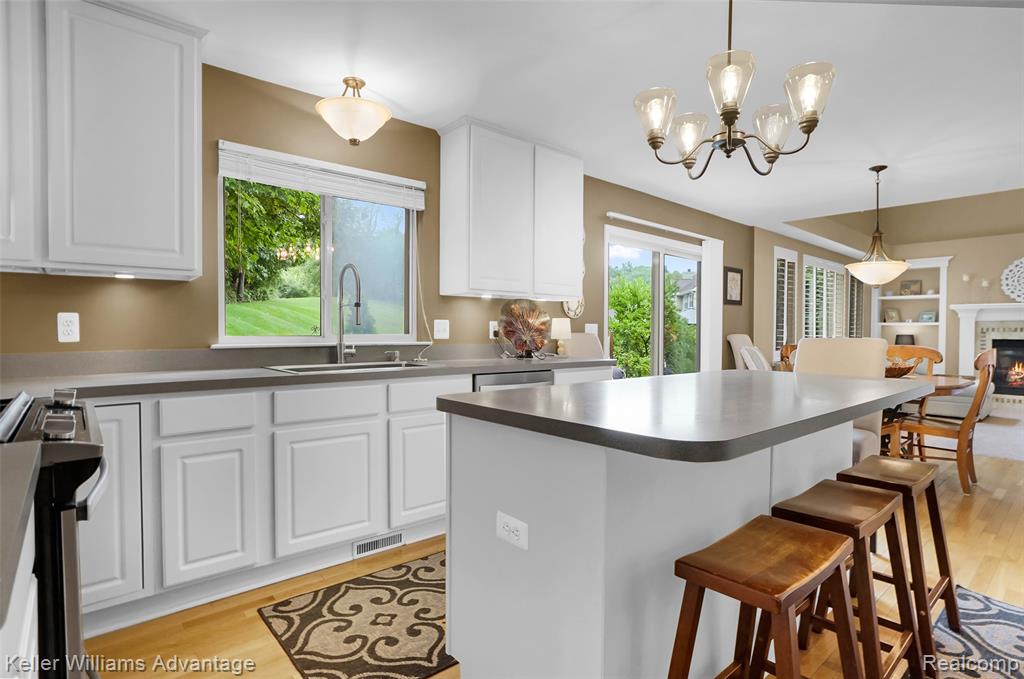 634 Olivia Drive, Milford, MI 48381 — Photo 17
