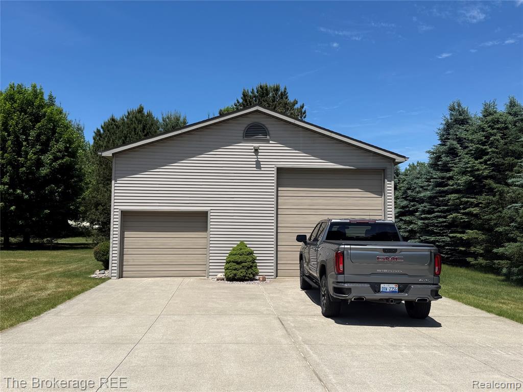 5484 Columbiaville Road, Columbiaville, MI 48421 — Photo 12