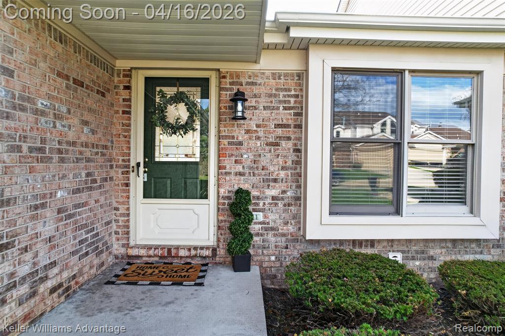 625 Summit Ridge Drive, Milford, MI 48381 — Photo 3