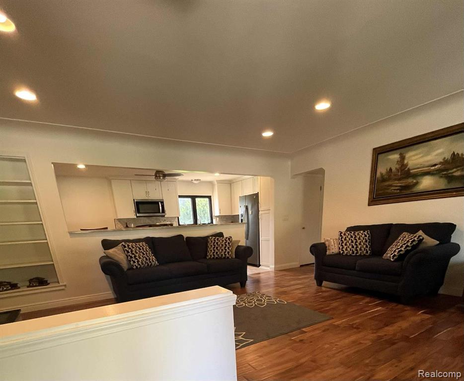 53162 Briar Drive, Shelby Twp, MI 48316 — Photo 2