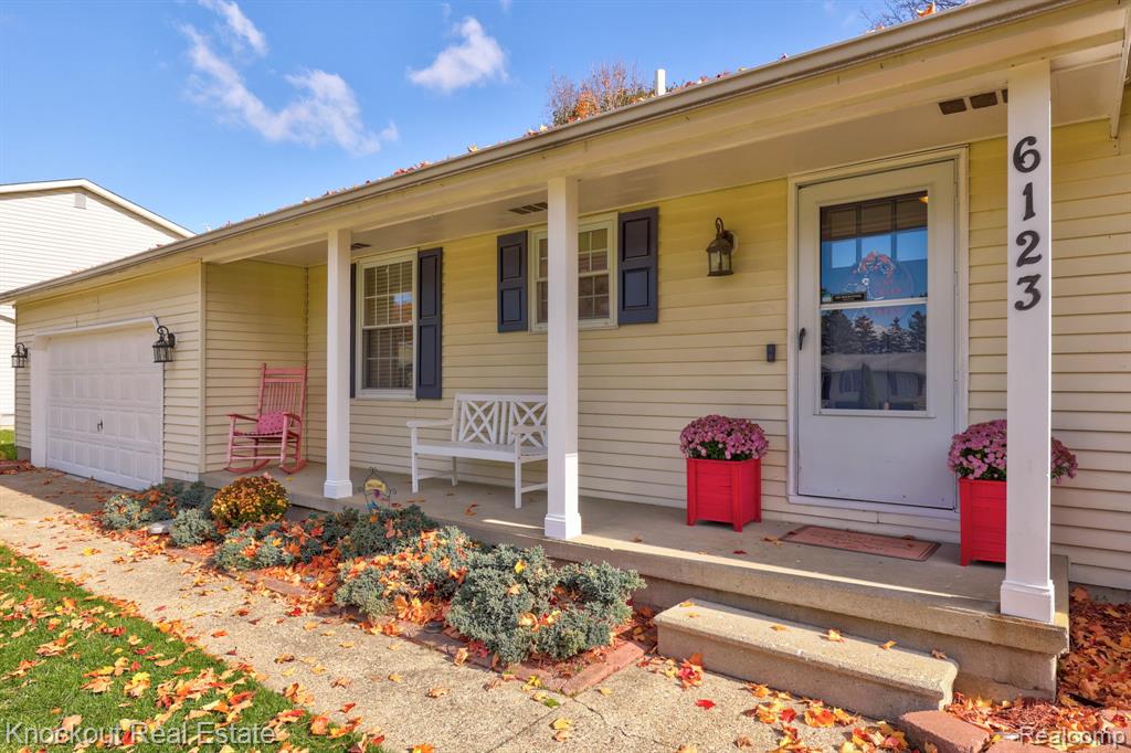 6123 King Arthur Drive, Swartz Creek, MI 48473 — Photo 5