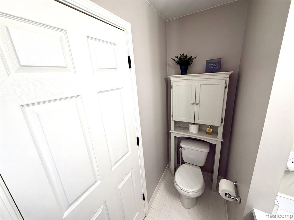56467 CHESAPEAKE Trail, Utica, MI 48316 — Photo 18