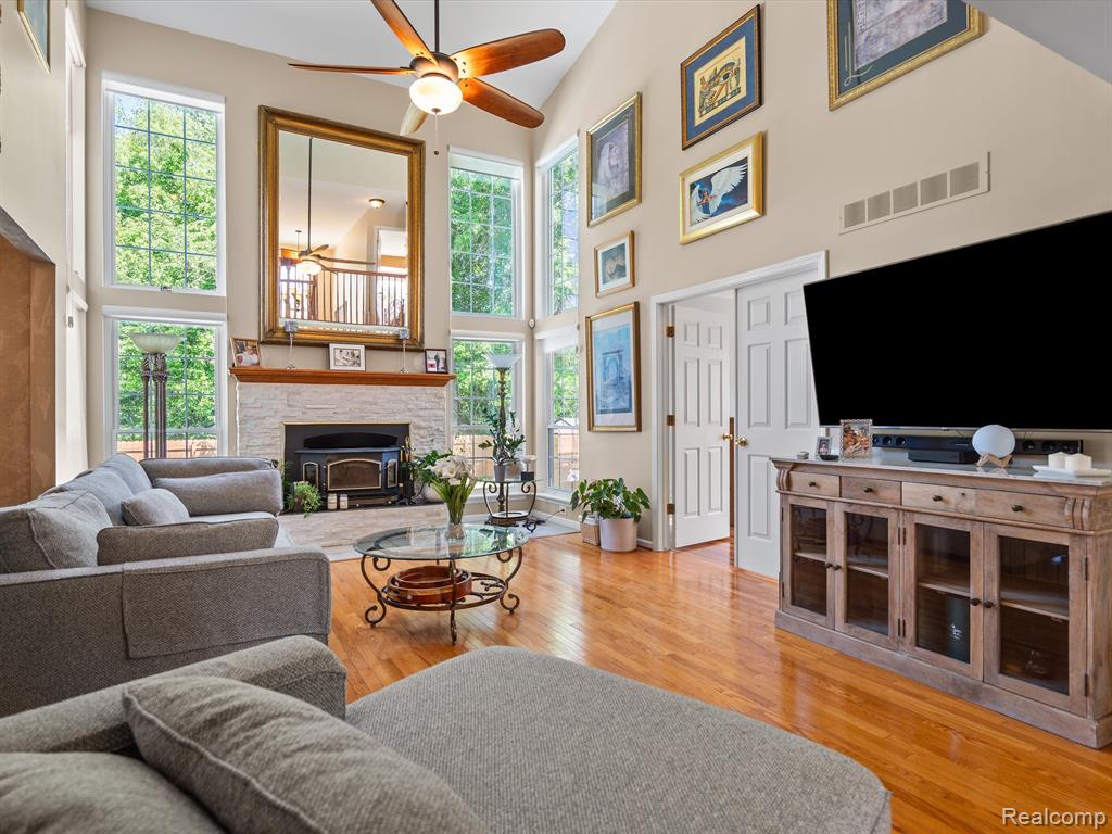 14765 BROOKSIDE Drive, Van Buren, MI 48111 — Photo 6
