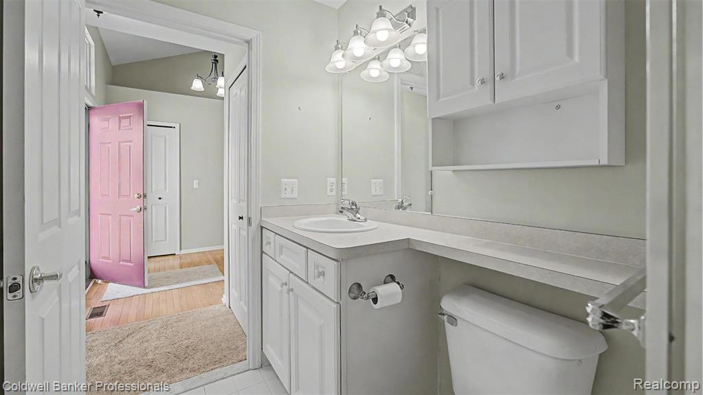 5711 Ortman Drive, Sterling Heights, MI 48314 — Photo 15
