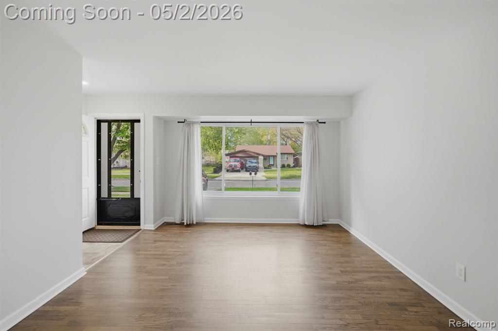 19704 Parkside Street, Saint Clair Shores, MI 48080 — Photo 6