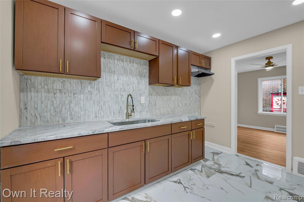 16575 Asbury Park, Detroit, MI 48235 — Photo 8