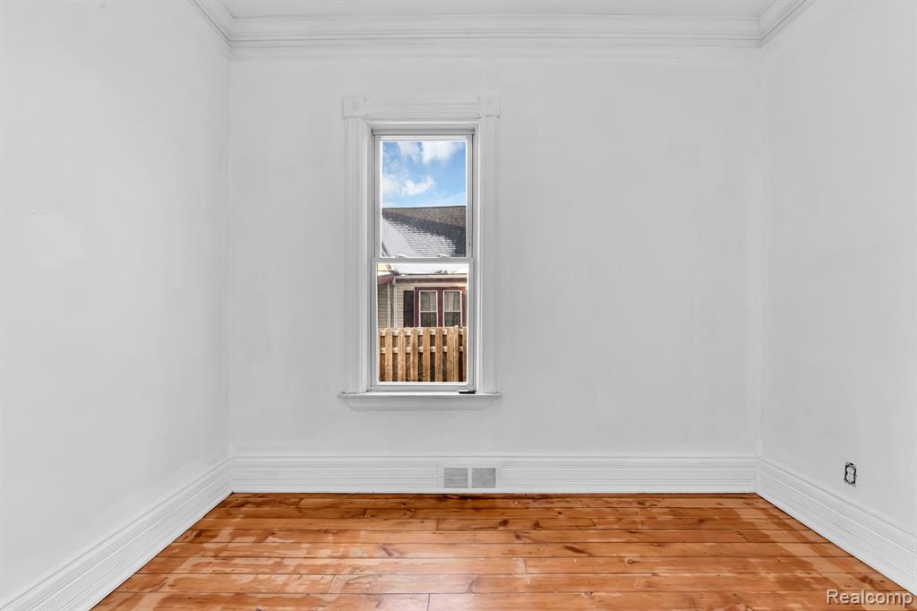 1528 25TH Street, Detroit, MI 48216 — Photo 12