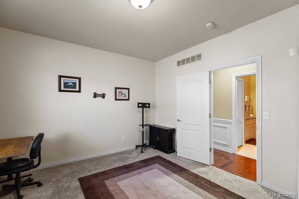 7689 BIRCH Lane, Shelby Twp, MI 48316 — Photo 24