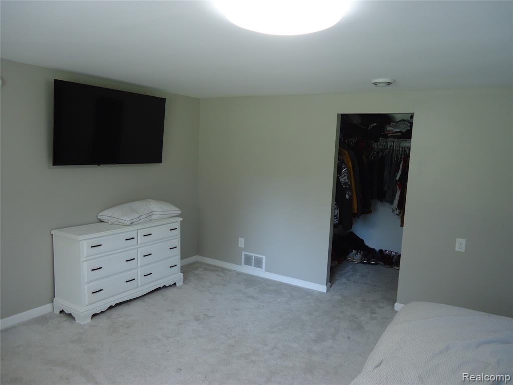 370 Adams Road, Saginaw, MI 48609 — Photo 28