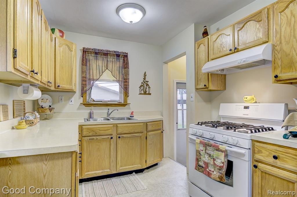 6789 Ziegler Street, Taylor, MI 48180 — Photo 10