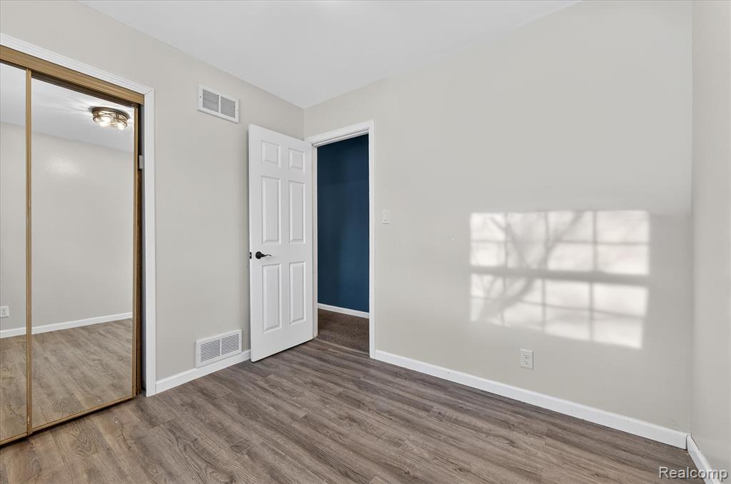 21325 Drexel Street, Clinton Twp, MI 48036 — Photo 16