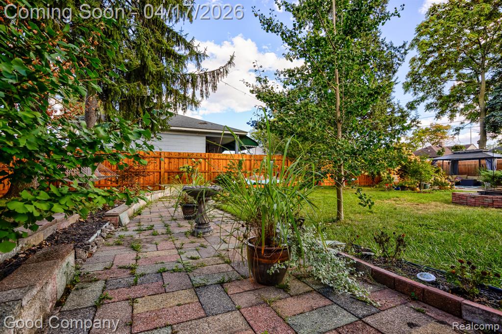 812 E George Avenue, Hazel Park, MI 48030 — Photo 62