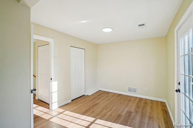 3736 IROQUOIS Street, Detroit, MI 48214 — Photo 23