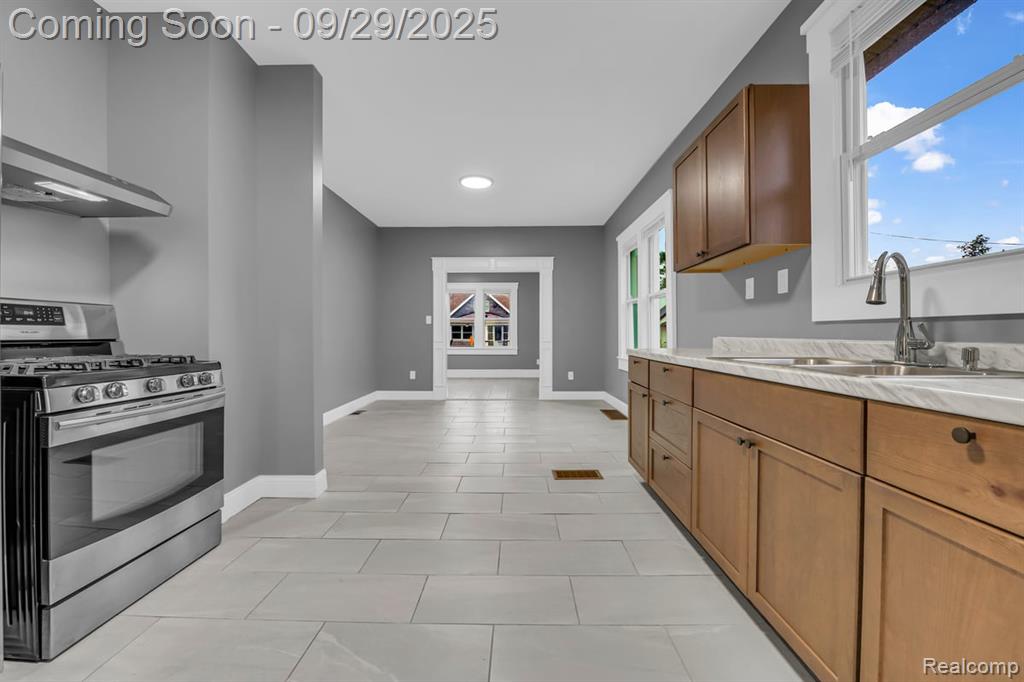 6670 Majestic Street, Detroit, MI 48210 — Photo 9