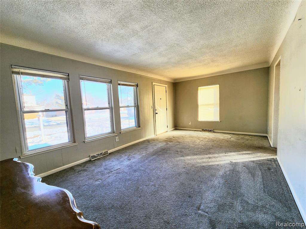 6147 Whitefield Street, Dearborn Heights, MI 48127 — Photo 35