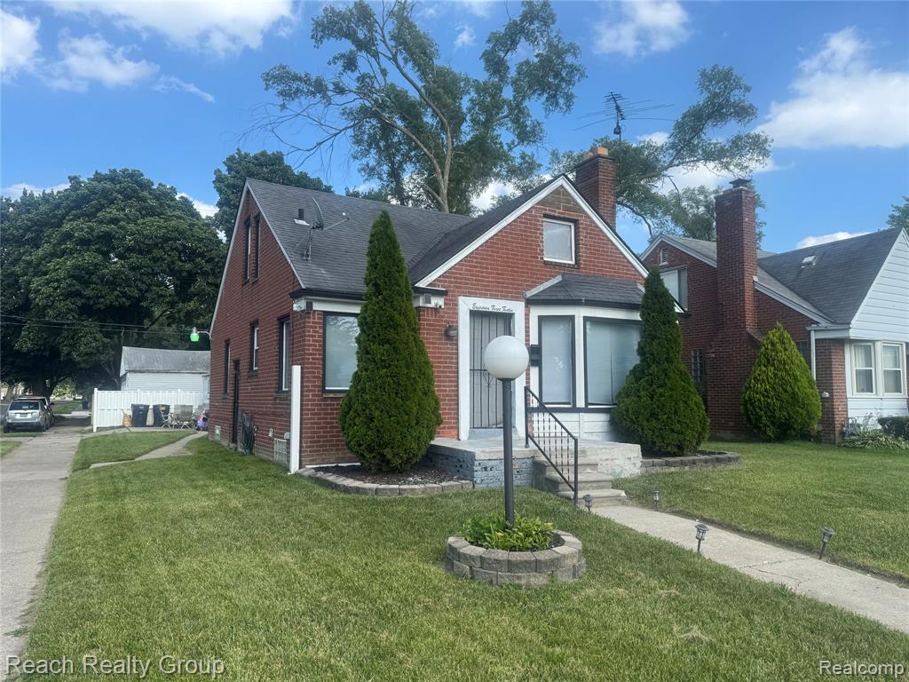 18312 Harlow Street - Photo 2