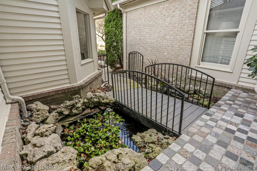 7248 SIMSBURY Drive, West Bloomfield, MI — Photo 6