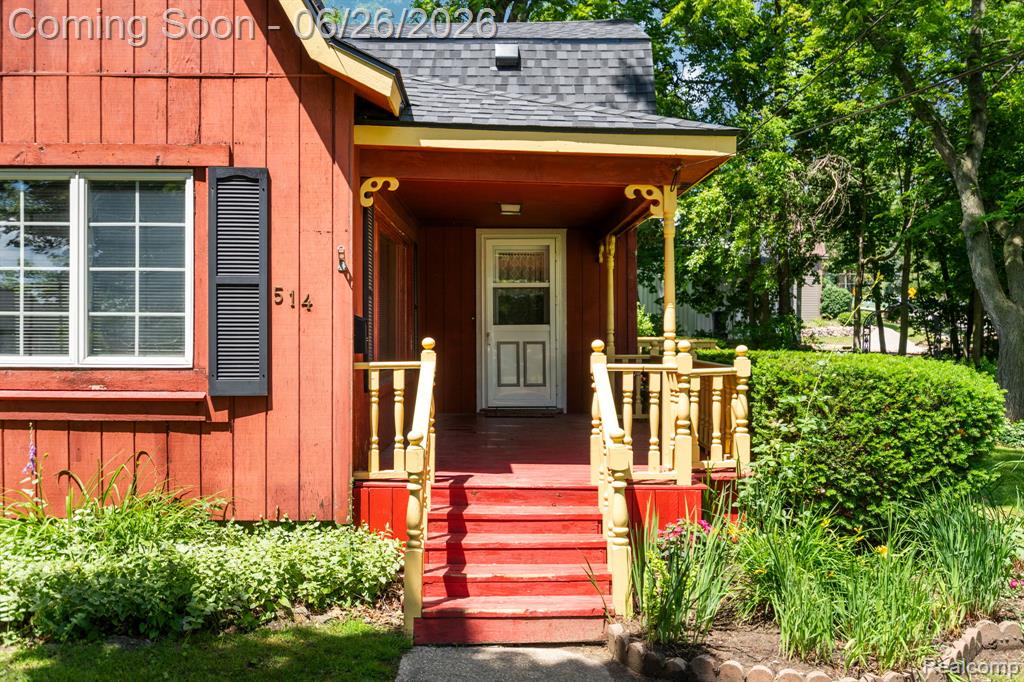 514 Lake Street, Howell, MI 48843 — Photo 2