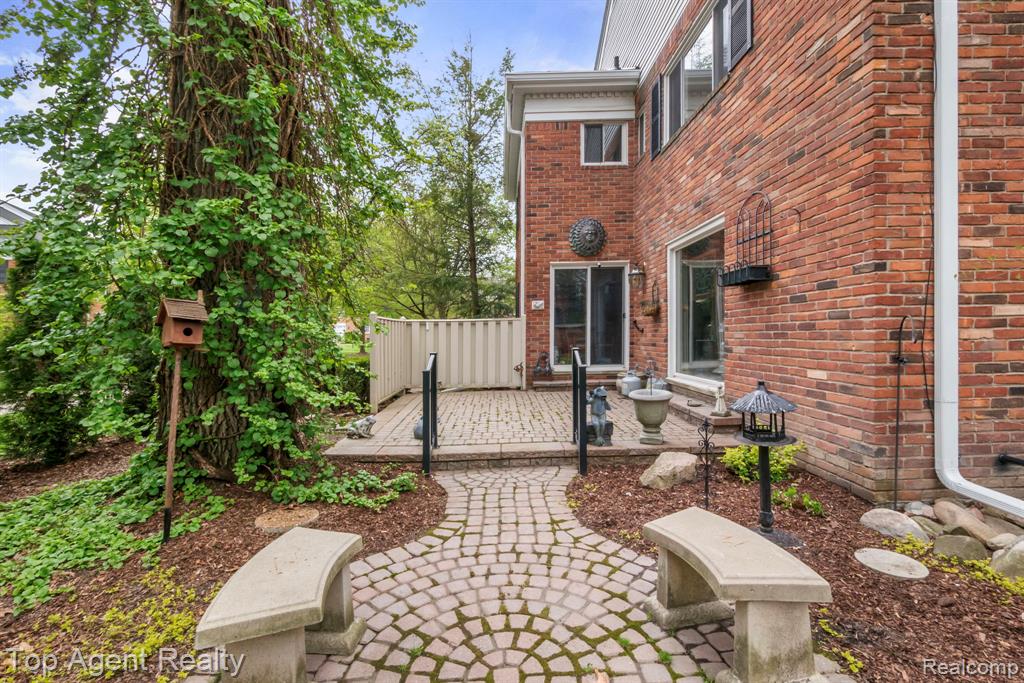 1200 Trailwood Path, Bloomfield Hills, MI 48301 — Photo 41